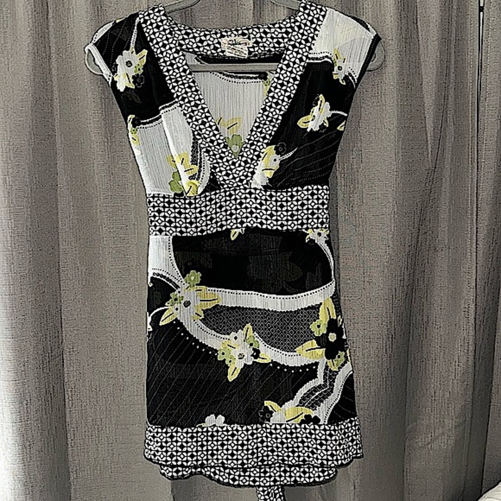 Woman’s Sheer Floral Wrap Top